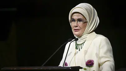 NATO Ankara zirvesi: Emine Erdoğan lider eşlerini ağırlıyor