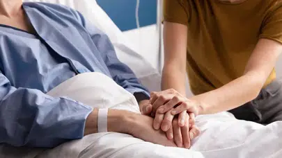 Refakat izni için sağlık raporu nereden alınır? Hangi hastaneler verebilir, özel hastane geçerli mi, sağlık kurulu şart mı?