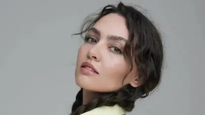 Evlilik Güzeldir dizisinde Nergis kim? Cansu Savcı kaç yaşında, aslen nereli, hangi dizi ve filmlerde oynadı? İşte hayatı ve kariyer!