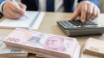 Memur maaşları zamlandı: öğretmen, polis, doktor ve mühendisin yeni maaşları belli oldu