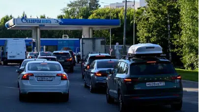 Rusya’da enerji krizine acil önlem: Akaryakıtta standartlar düşürüldü!