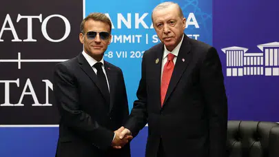 Cumhurbaşkanı Erdoğan Fransa Cumhurbaşkanı Macron ile bir araya geldi