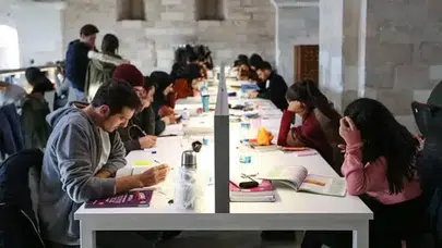 Türkiye'de 5 yılda 2,6 milyon kişi eğitim için şehir değiştirdi