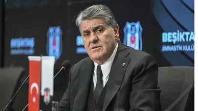Beşiktaş Başkanı kamptan ayrıldı! hedefte Arsenal’in yıldızı var