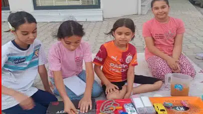 Adıyaman'da miniklerin yardım kampanyası gönülleri fethetti