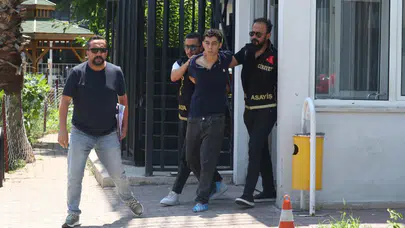 Antalya’da dehşet anları: 'İçlerine şeytan girdi' diyerek ablalarını boğmaya çalıştı!