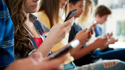 Meta’ya karşı açılan bağımlılık davasında gelişme: 15 yaşındaki Genç davasını çekti!