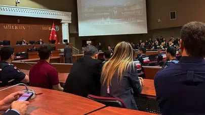 İBB davasında ortalık karıştı: Ekrem İmamoğlu duruşma salonundan çıkarıldı!