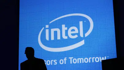 Intel'in geliri arttı, zararı 11 milyar dolara çıktı