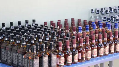 İzmir polisi kaçak içki ticaretine geçit vermedi