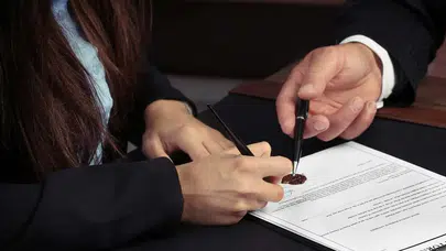 AYM’den dinlenme hakkı kararı: Noterlerin tatil mesaisi düzenlemesi iptal edildi