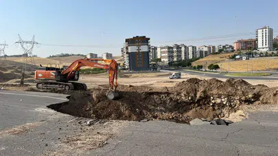 Batman'da dev su hattı arızası ulaşımı ve su dağıtımını etkiledi