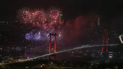 Kutlamalara yangın freni: İstanbul’da havai fişek ve meşale yasaklandı!