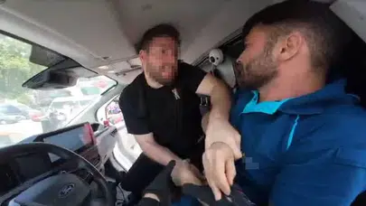 Niğde'de trafikte yumruklu kavga: Sürücü kargo aracına girerek saldırdı