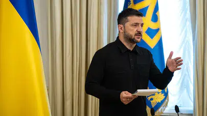 Zelenski görüntüleri paylaştı: Rusya’nın kalbi bir kez daha hedefte!