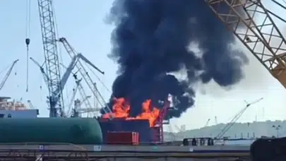 İzmir Aliağa’da yakıt tankeri alev alev yandı!