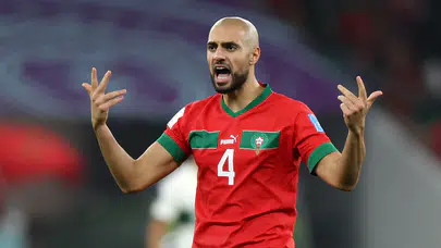 Fenerbahçe'de ayrılık an meselesi! Amrabat için beklenen teklif geldi
