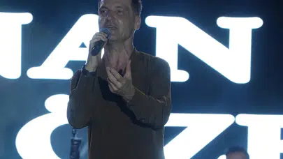 Sinan Özen Kıbrıs sahnesinden kızı Neva'nın son durumunu paylaştı