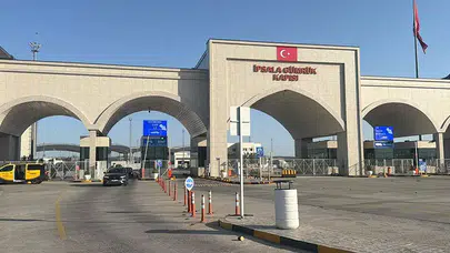 Yunanistan'da gümrükçüler iş bıraktı: İpsala ve Pazarkule'de geçişler durduruldu