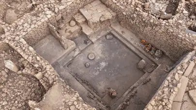 Karahantepe'deki gizemli yapının üst örtü taşları bu sezon kaldırılıyor