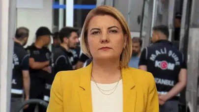 Tutuklanan İzmit Belediye Başkanı Fatma Kaplan Hürriyet görevden uzaklaştırıldı