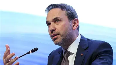 Paris tahkimi sonrası gözler Washington'da: Bayraktar son durumu paylaştı