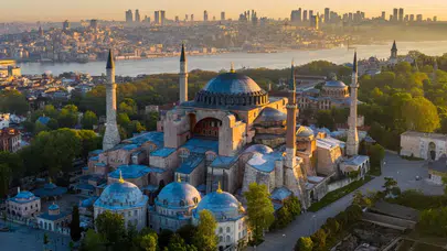Ayasofya'da 6. yıl gururu: Bakan Ersoy'dan tarihi yıl dönümü mesajı!