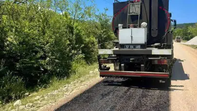 Gerze'de köy yolları daha güvenli ve konforlu hale geliyor
