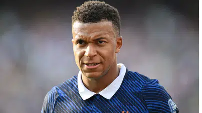 Dünya Kupası'nda Mbappe fırtınası: İsveç karşısında şov yaptı, Deschamps önünde eğildi!