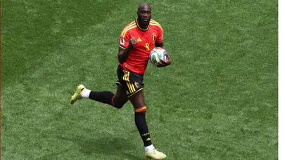 İstanbul'da transfer derbisi: Fenerbahçe ve Beşiktaş'tan Lukaku bombası!