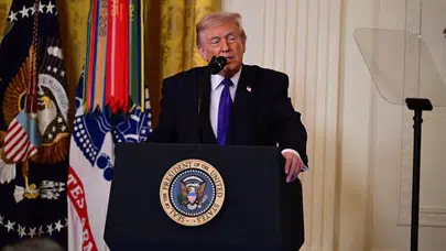 Trump 'Utanç Verici' diyerek duyurdu: En yakınındaki isimlerden biri açığa alındı
