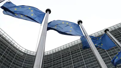 Brüksel'den hava sahasını açan üye ülkelere sert 'Roma Statüsü' hatırlatması
