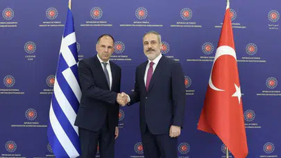 Gerapetritis Hakan Fidan’a gerçekten yalvardı mı? Yunanistan’da Mavi Vatan kumpası, Türkiye korkusu ve adalardaki Türk gerçeği hakkında bilinmesi gerekenler