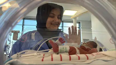 Ayrık omurga tanısı konmuştu: Anne karnında 4 saatlik ameliyatla omurgasını onardılar!