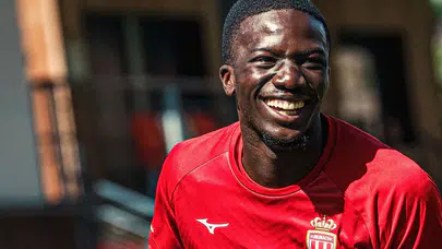 Beşiktaş'ın yeni yıldızı bu gece geliyor!  Kassoum Ouattara'nın uçak bileti detayları belli oldu