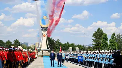 'Merhaba asker' dedi, jetler belirdi! İşte Türk pilotlarının kusursuz senkronizasyonu