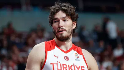 Cedi Osman Anadolu Efes'e dönüyor mu? Panathinaikos'tan neden ayrılıyor, transfer bitti mi, imza ne zaman?
