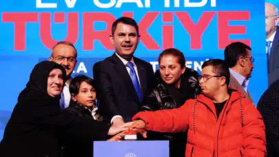 Deprem izlerini silen Malatya'dan Bakan Kurum'a büyük vefa: Prestijli caddeye 'Murat Kurum' ismi
