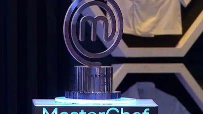 MasterChef 11 Ağustos kim kazandı, hangi takım? Mavi takım mı, kırmızı takım mı, dokunulmazlık kimin?