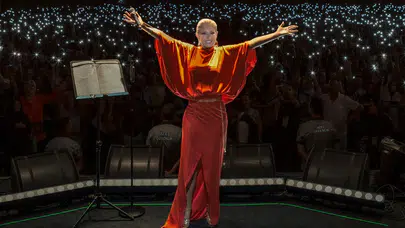 Muazzez Ersoy Kayseri'de 75 bin kişiye konser verdi