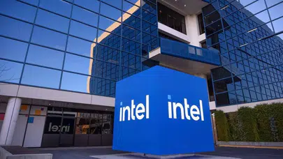 Intel yapay zeka yatırımları için 15 milyar dolarlık hisse satıyor