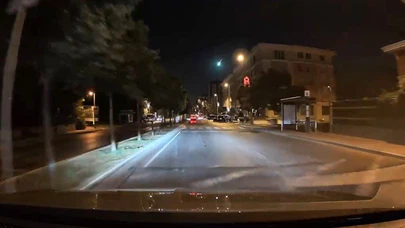 Büyükçekmece semalarında göktaşı heyecanı! Saniyeler içinde kayboldu