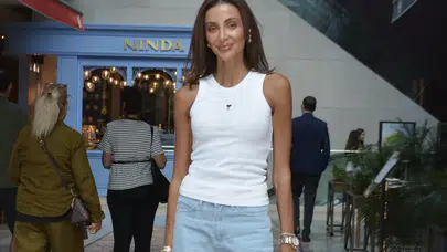 Özge Ulusoy ve Faruk Çolakoğlu çifti İstinyePark’ta görüntülendi