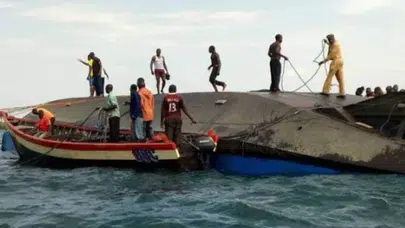Zimbabve'yi yasa boğan kaza: 5 saatlik yolculuk kabusa döndü