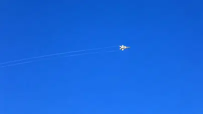 İsrail Suriye’de gerilimi tırmandırıyor: Savaş uçakları Dera hava sahasını ihlal etti
