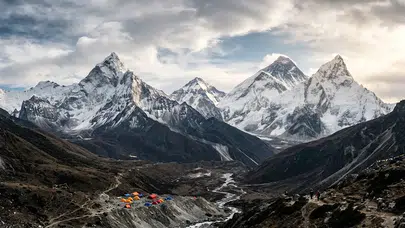 Dünyanın en yüksek dağları hangileri? Yükseklikleri kaç metre? Everest nerede? K2 hangi ülkede?