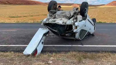 Yozgat'ta otomobil ile minibüs kafa kafaya çarpıştı: 5 kişi yaralandı