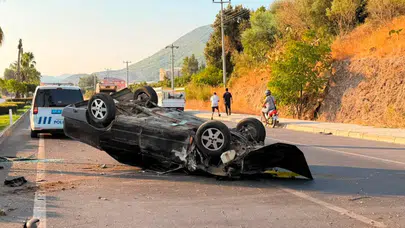 Gazipaşa’da feci kaza: Takla atan otomobil palmiyeye çarparak durabildi!