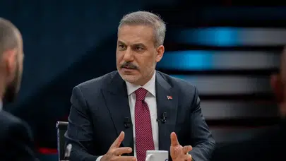 Bakan Fidan'dan dünya siyasetini sarsacak uyarı: 'Rusya son çaresine başvurabilir!'