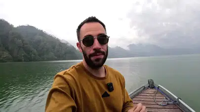 Kuralsız Sokaklar sunucusu Mert Öztürk kimdir? Kökeni neresi, kaç yaşında, ne mezunu, kaç dil biliyor, ne kadar kazanıyor?